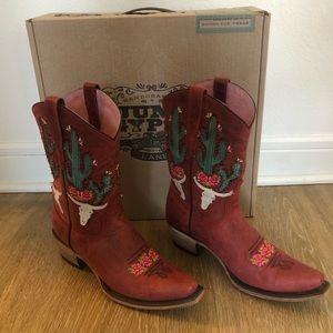 Bramble Rose Boot - Red, Junk Gypsy by Lane, Women size 7.